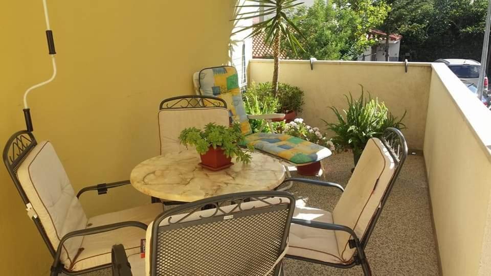 Sunshine Apartment Макарска Екстериор снимка