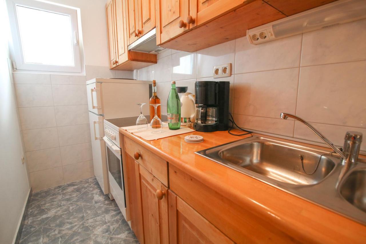 Sunshine Apartment Макарска Екстериор снимка