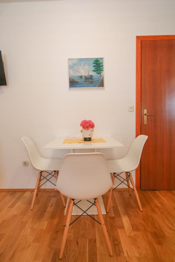 Sunshine Apartment Макарска Екстериор снимка
