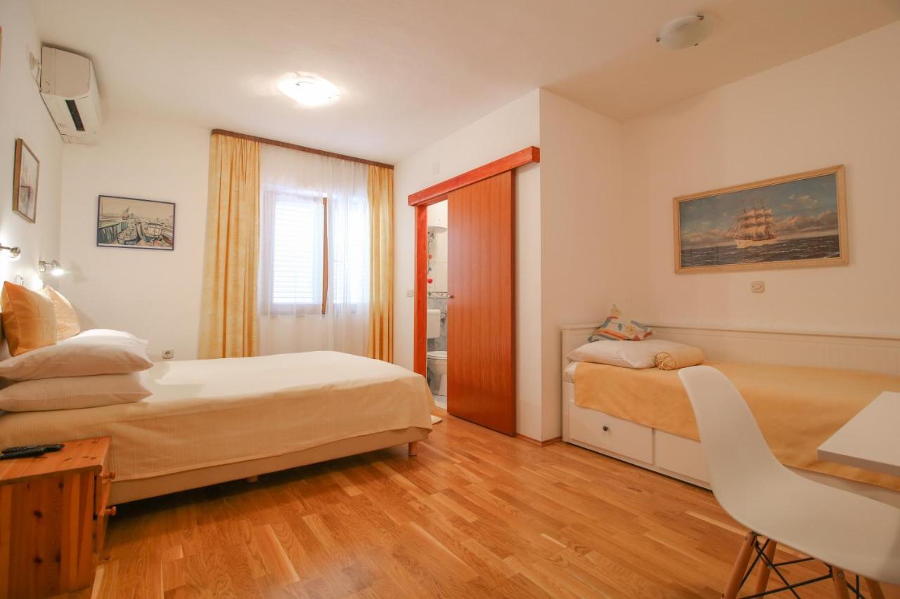 Sunshine Apartment Макарска Екстериор снимка