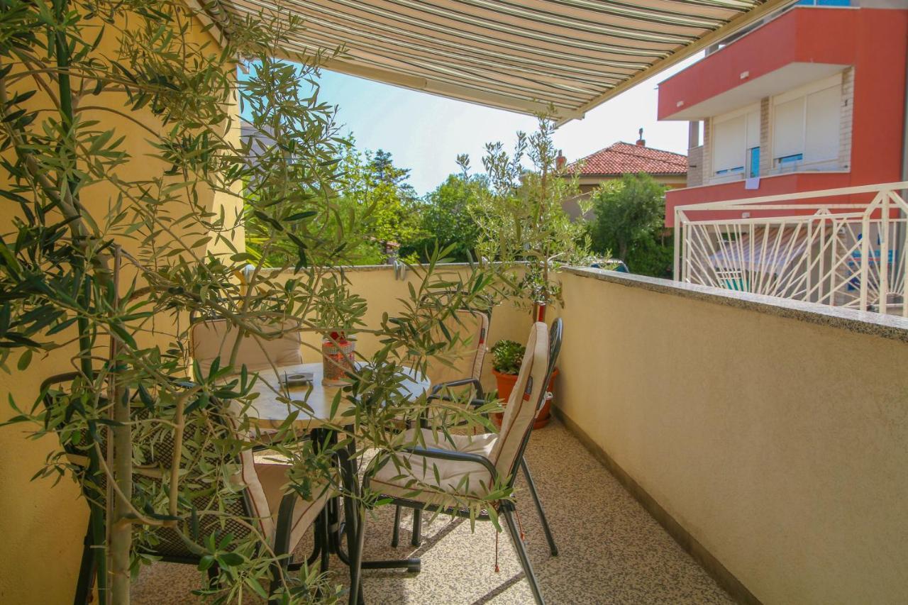 Sunshine Apartment Макарска Екстериор снимка
